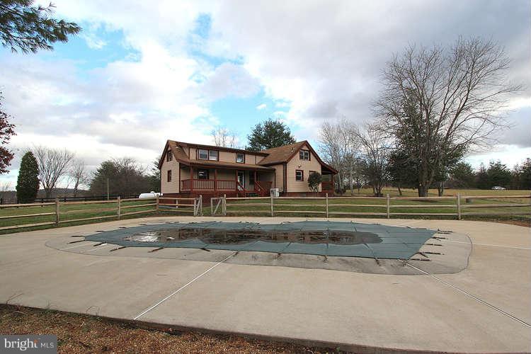 39786 The Narrows Road Waterford, VA 20197 - Photo 1 of 1 Exterior (Front)