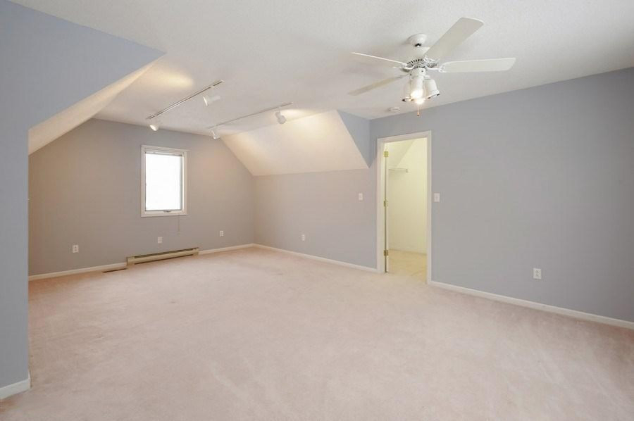 2550 Ravine Way Stevensville, MI 49127 - Photo 12 of 13 vht_viewer_18