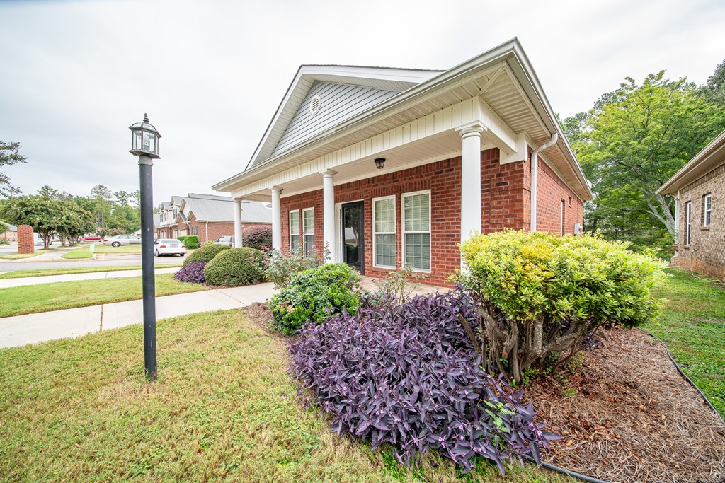236 Cottage Circle Byron, GA 31008 - Photo 3 of 29 Gallery Image 3