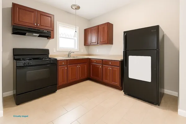 $1,750 | 120 Plain Street, Unit 2, Fall River, MA 02723