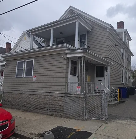 $1,750 | 120 Plain Street, Unit 2, Fall River, MA 02723