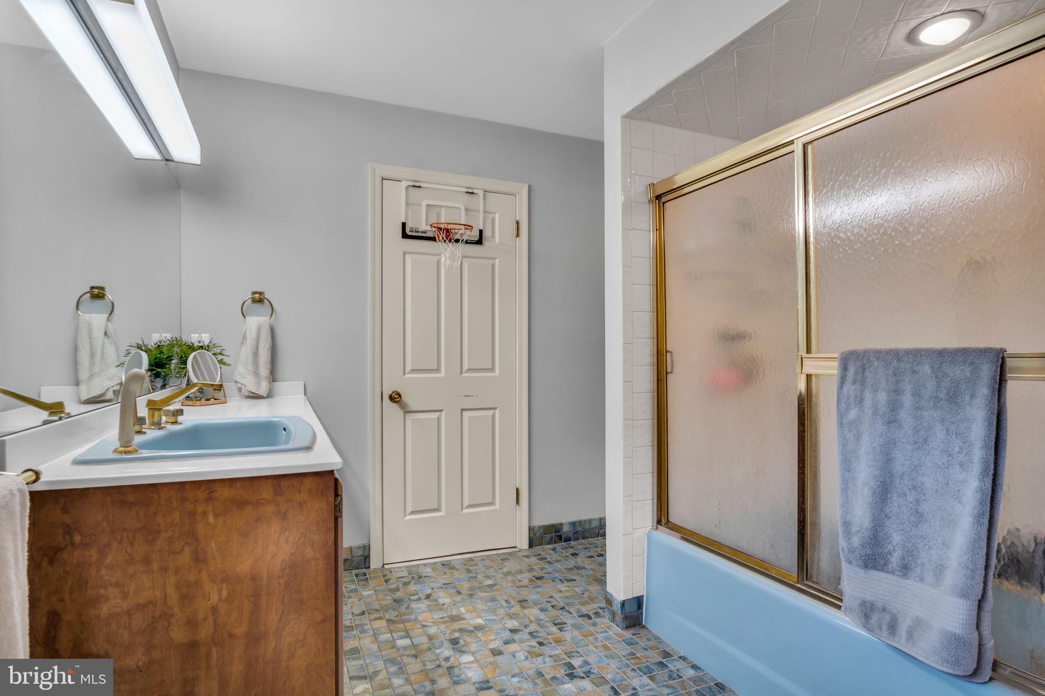 2242 Scotland Road Chambersburg, PA 17201 - Photo 34 of 63 a bathroom with a sink toilet and shower