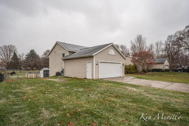 $347,000 | 11384 Prairie Avenue, Allendale, MI 49401