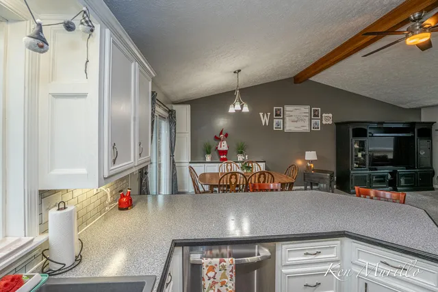 $347,000 | 11384 Prairie Avenue, Allendale, MI 49401