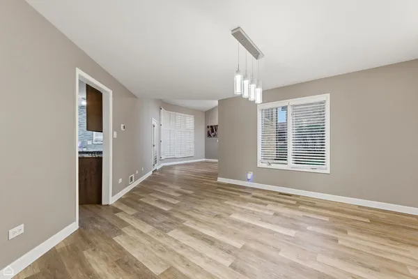 $299,900 | 3604 Robert Court, Hazel Crest, IL 60429