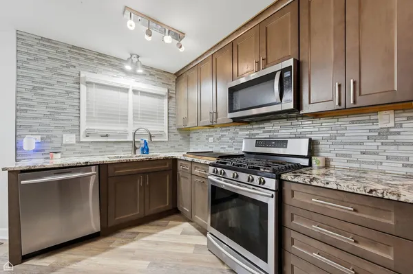 $299,900 | 3604 Robert Court, Hazel Crest, IL 60429