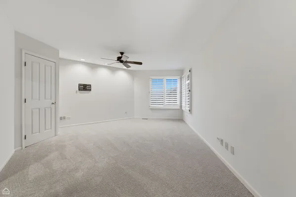 $299,900 | 3604 Robert Court, Hazel Crest, IL 60429