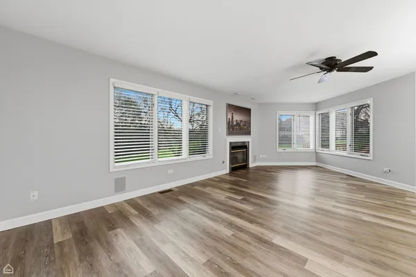 $299,900 | 3604 Robert Court, Hazel Crest, IL 60429