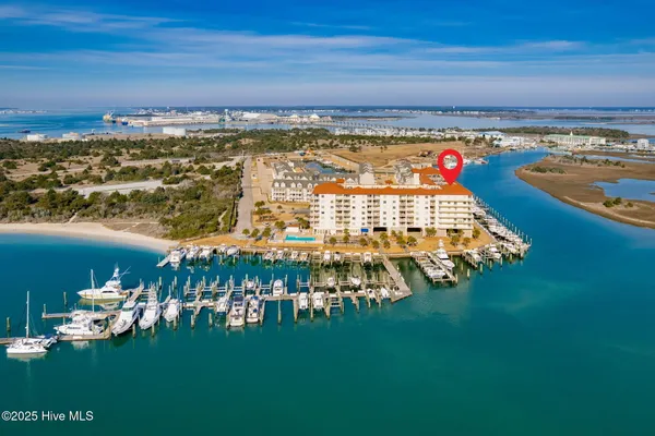 $875,000 | 100 Olde Towne Yacht Club Drive, Unit 411 A18, Beaufort, NC 28516