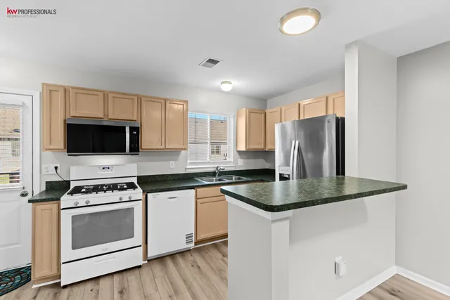 $179,000 | 23348 Redman Court, Trenton, MI 48183