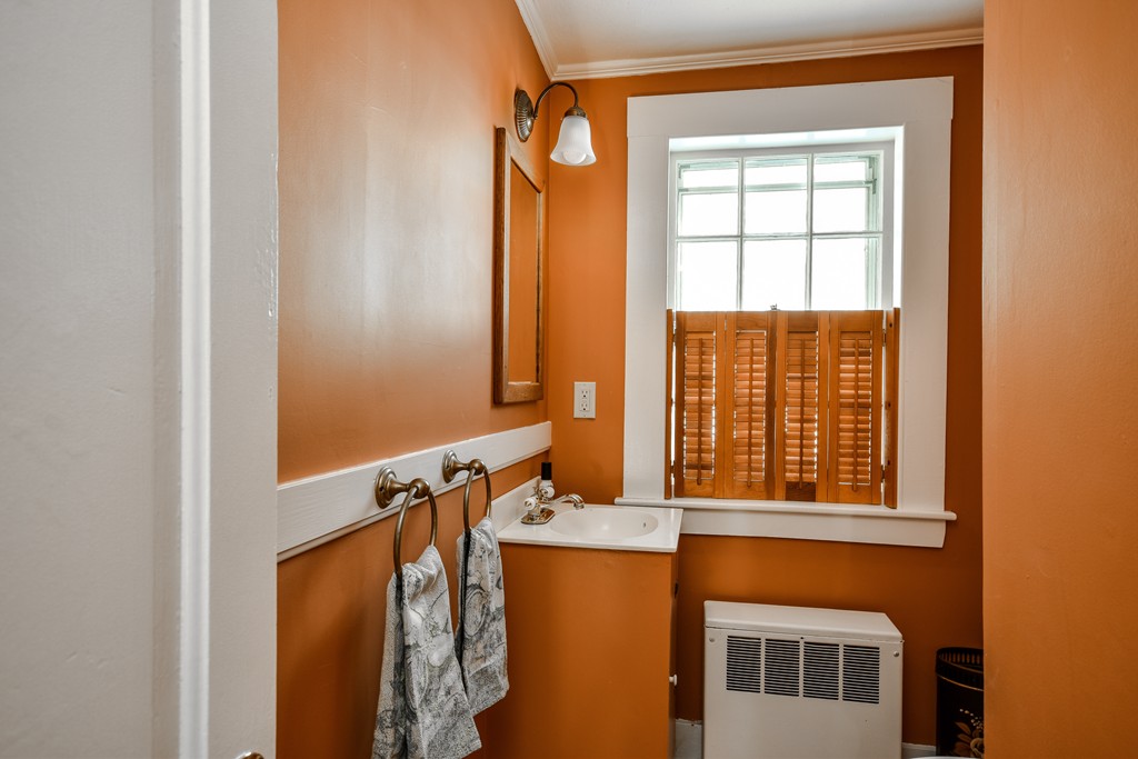 133 Parker Road Framingham, MA 01702 - Photo 12 of 28