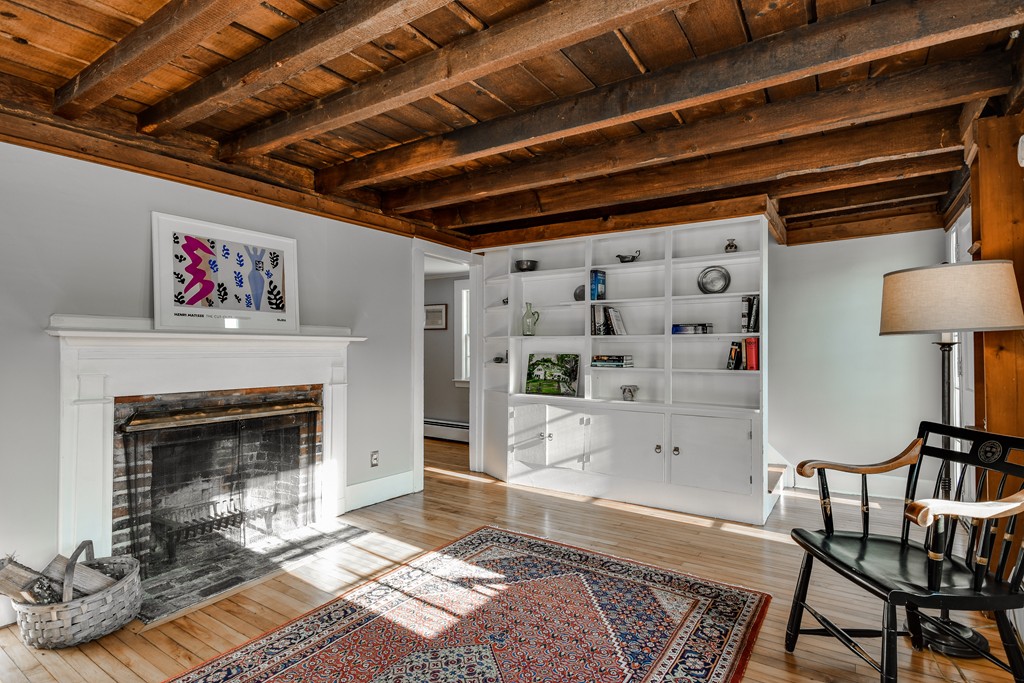 133 Parker Road Framingham, MA 01702 - Photo 4 of 28