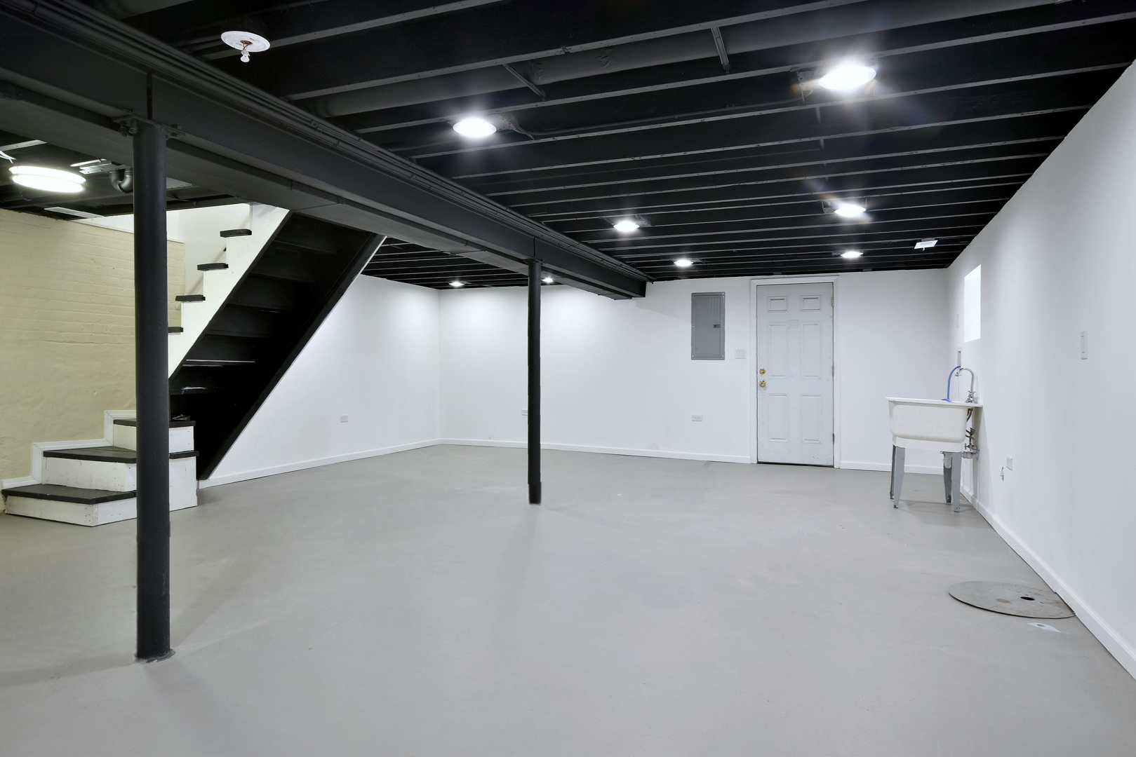 1405 South Central Avenue Cicero, IL 60804 - Photo 18 of 23 a view of empty room