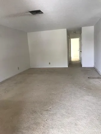 $2,000 | 5790 Wanda Lane, Delray Beach, FL 33484
