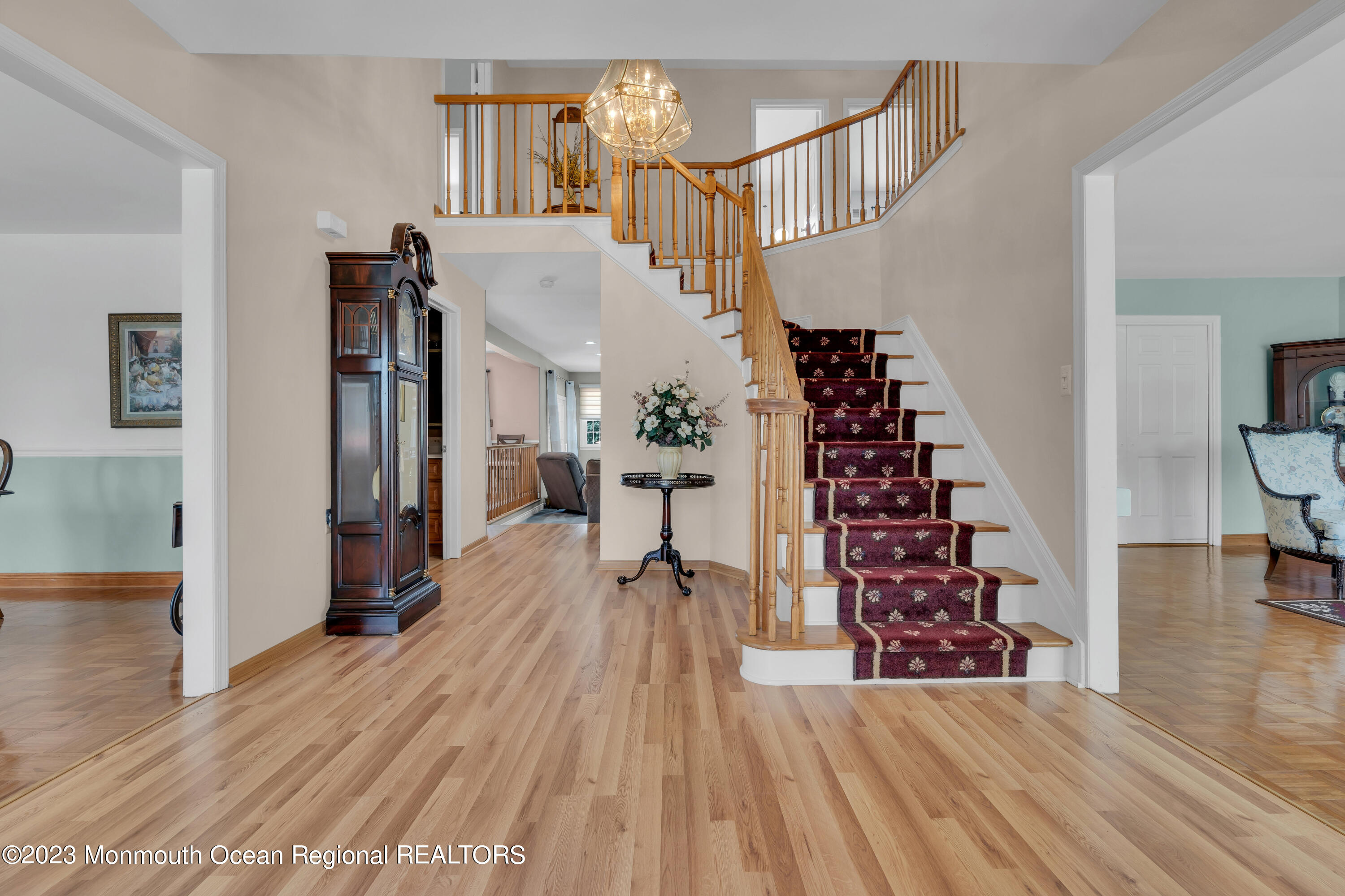 15 Old Scots Road Marlboro, NJ 07746 - Photo 4 of 59 Two Story Foyer