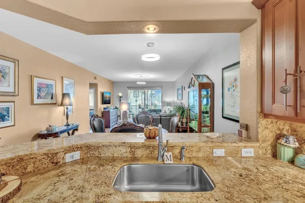 $264,997 | 7727 Southampton Terrace, Unit 202, Fort Lauderdale, FL 33321