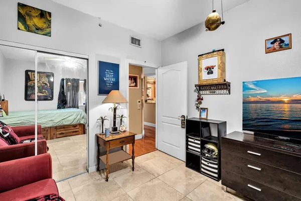 $264,997 | 7727 Southampton Terrace, Unit 202, Fort Lauderdale, FL 33321