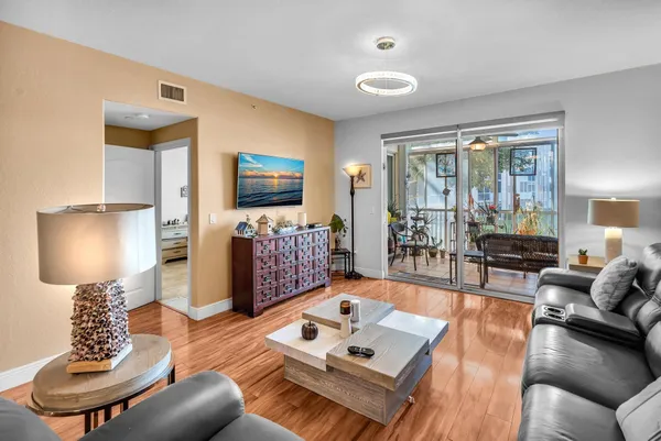 $264,997 | 7727 Southampton Terrace, Unit 202, Fort Lauderdale, FL 33321