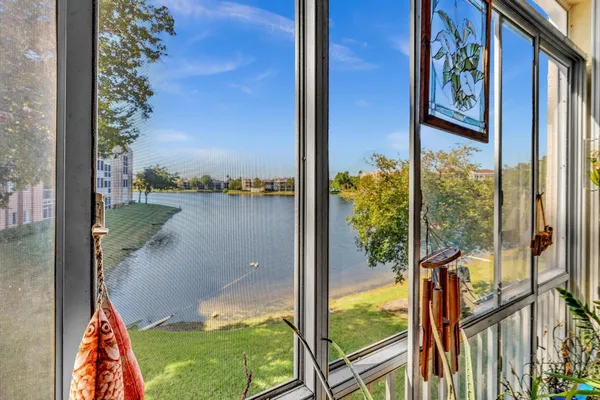 $264,997 | 7727 Southampton Terrace, Unit 202, Fort Lauderdale, FL 33321