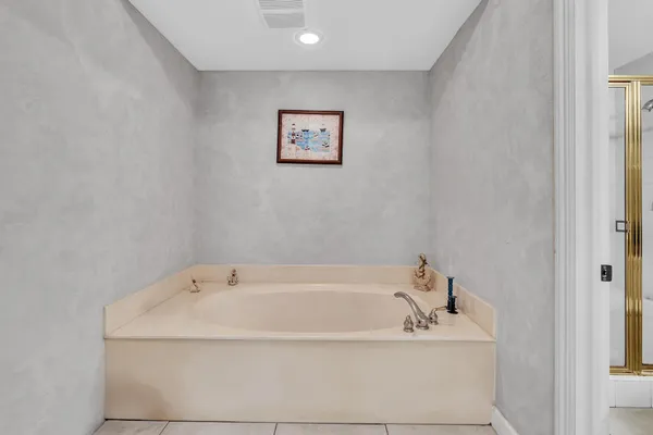 $264,997 | 7727 Southampton Terrace, Unit 202, Fort Lauderdale, FL 33321