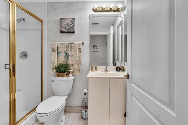 $264,997 | 7727 Southampton Terrace, Unit 202, Fort Lauderdale, FL 33321