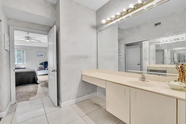 $264,997 | 7727 Southampton Terrace, Unit 202, Fort Lauderdale, FL 33321