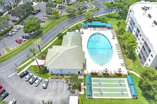 $264,997 | 7727 Southampton Terrace, Unit 202, Fort Lauderdale, FL 33321