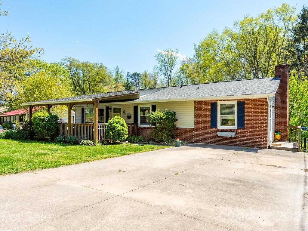 69 Cub Road Asheville, NC 28806 - Photo 9 of 36 Gallery Image 9