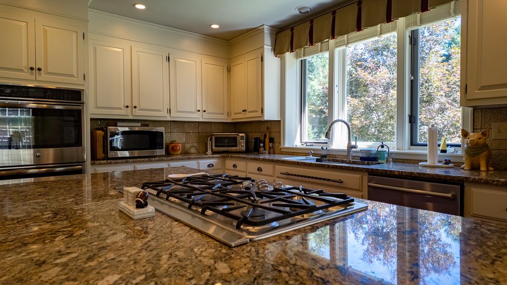 910 Glendale Road Galax, VA 24333 - Photo 24 of 42 Gallery Image 24