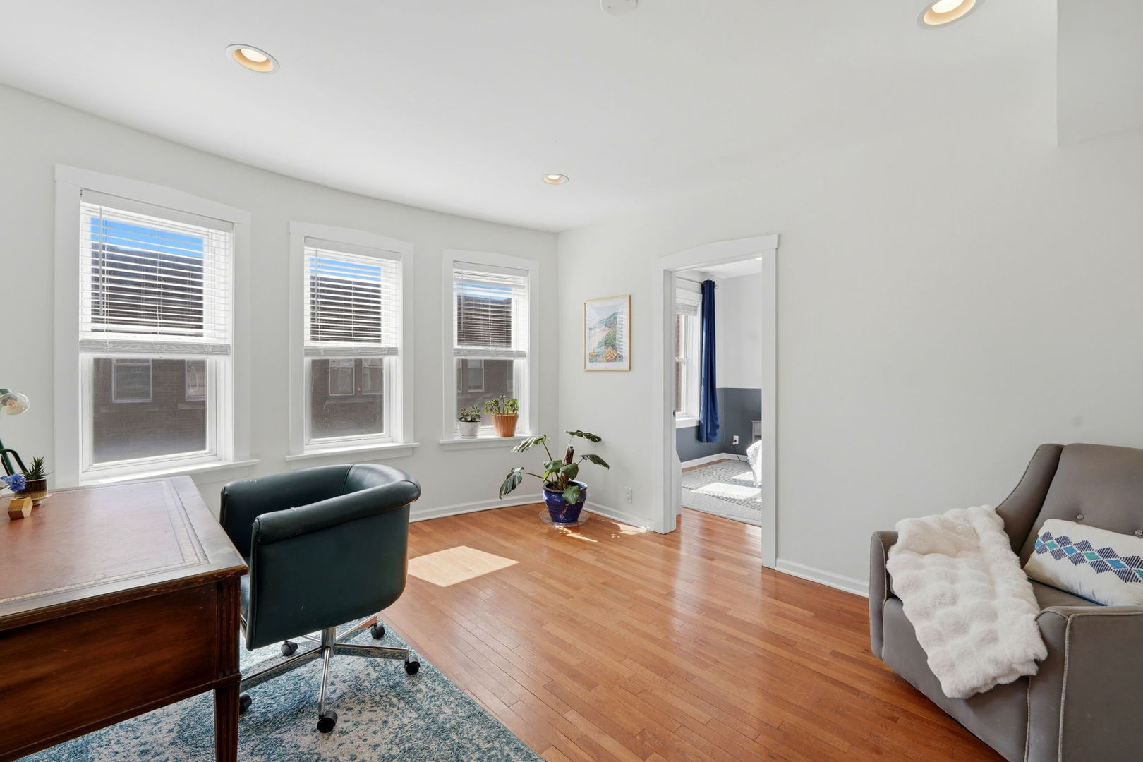 132 Clyde Avenue, Unit 3 Evanston, IL 60202 - Photo 16 of 29