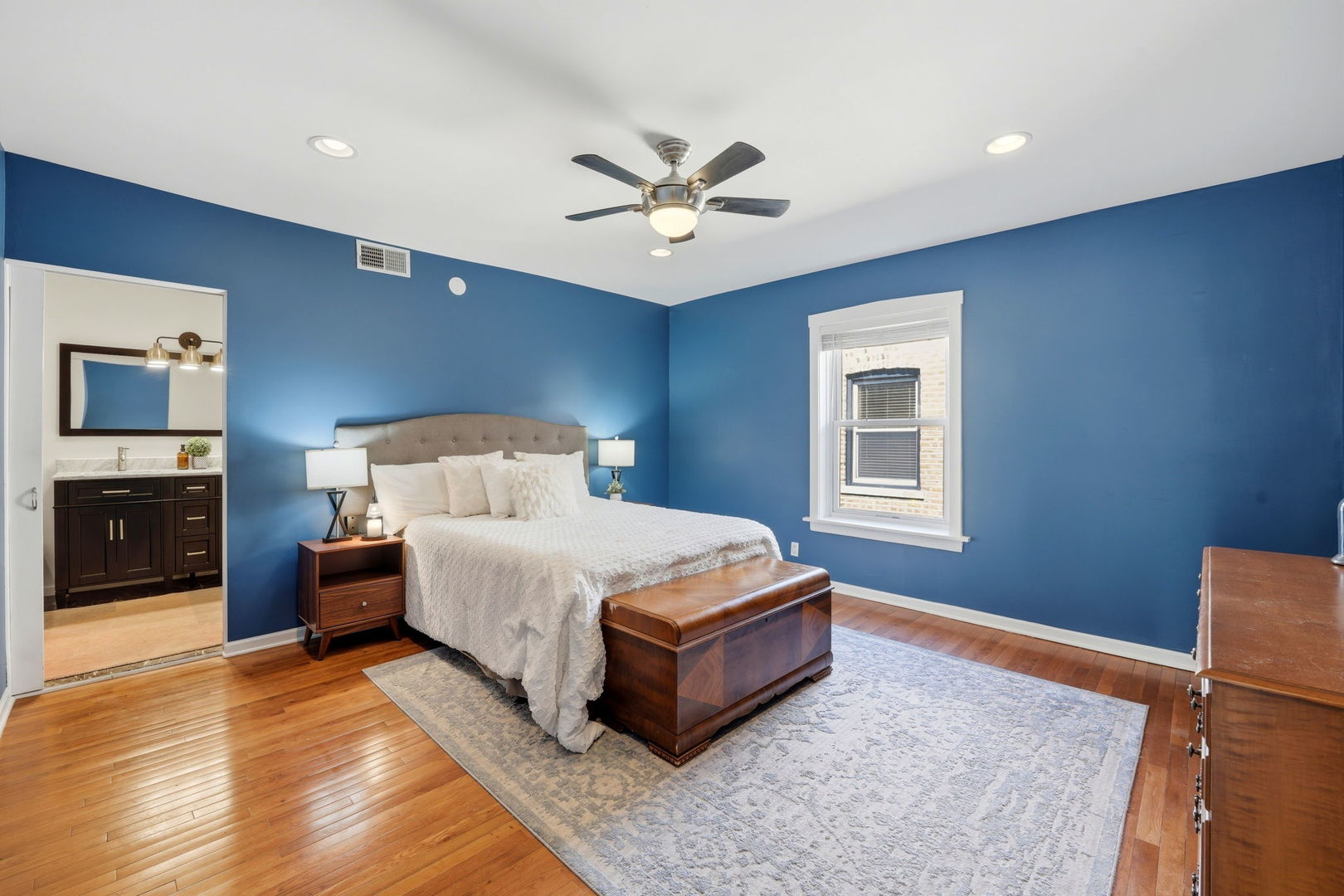 132 Clyde Avenue, Unit 3 Evanston, IL 60202 - Photo 21 of 29