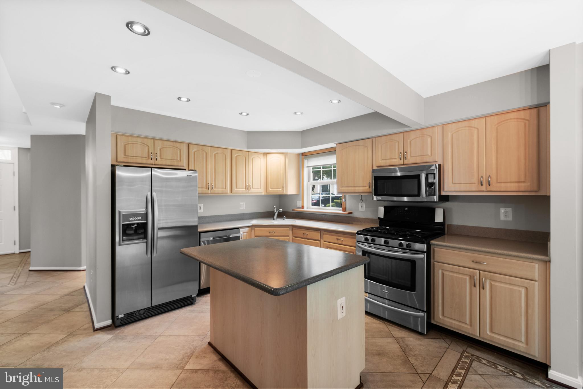 6478 Empty Song Road Columbia, MD 21044 - Photo 13 of 47 Kitchen