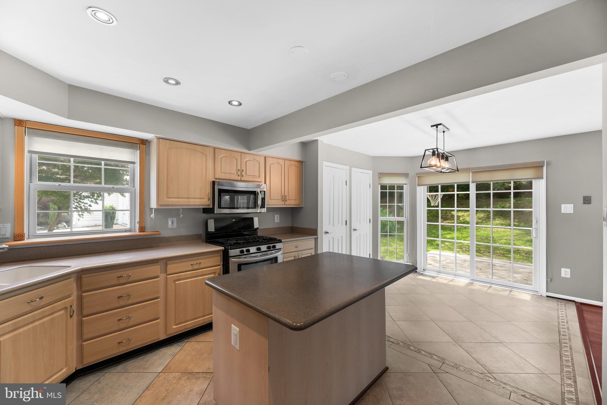 6478 Empty Song Road Columbia, MD 21044 - Photo 15 of 47 Kitchen