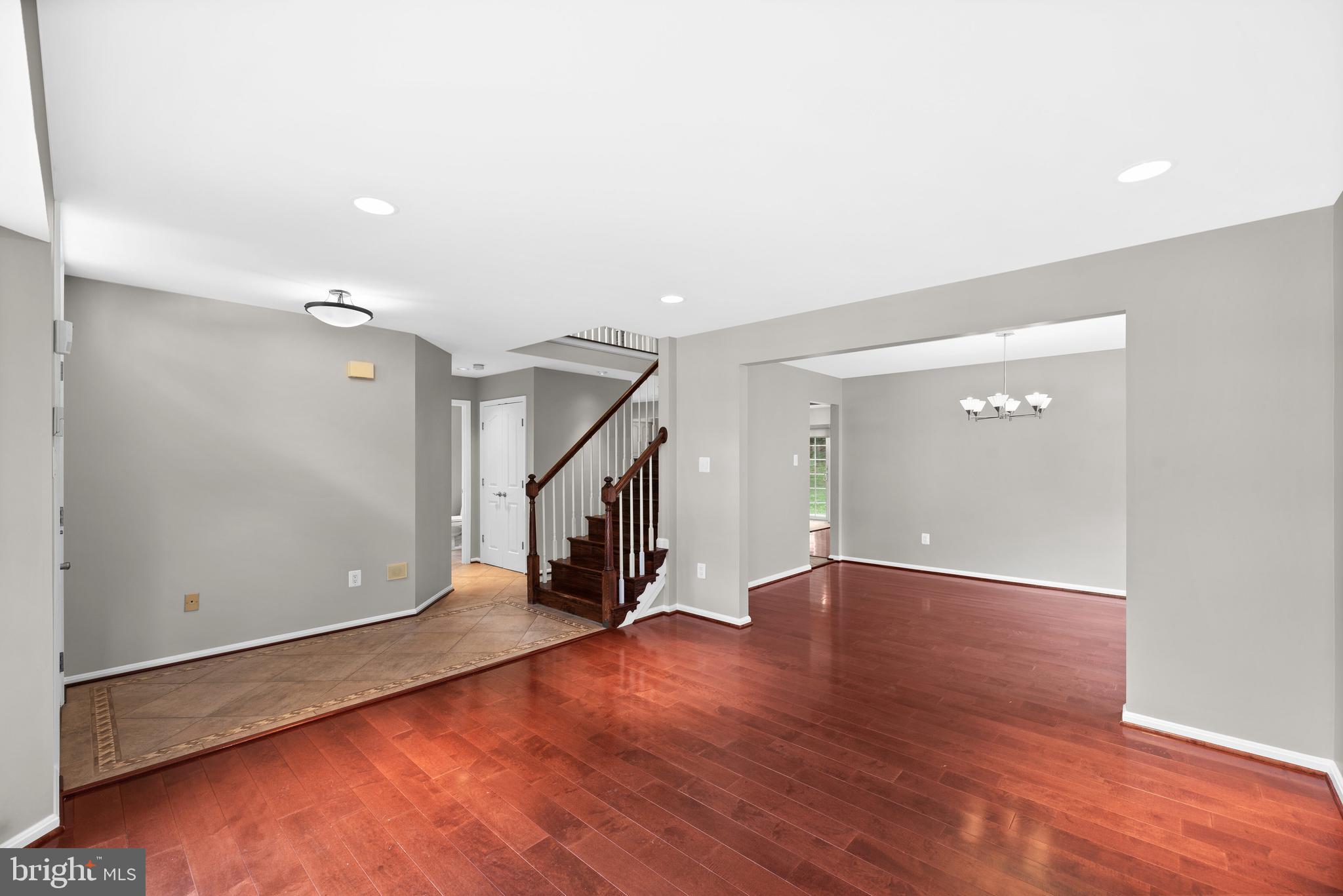 6478 Empty Song Road Columbia, MD 21044 - Photo 4 of 47 Living Room