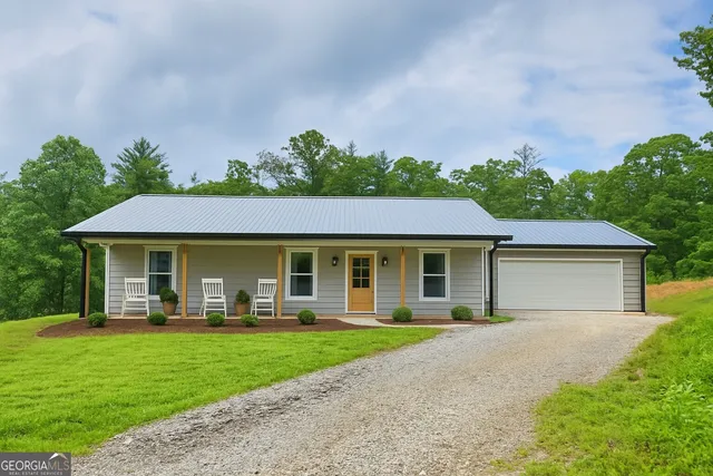 front view of house with a yard