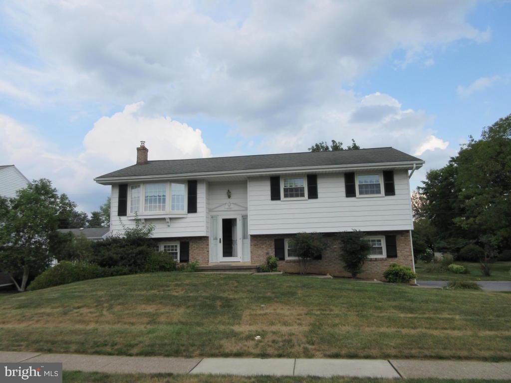 2129 Brockton Road Lancaster, PA 17601 - Photo 1 of 14 Gallery Image 1