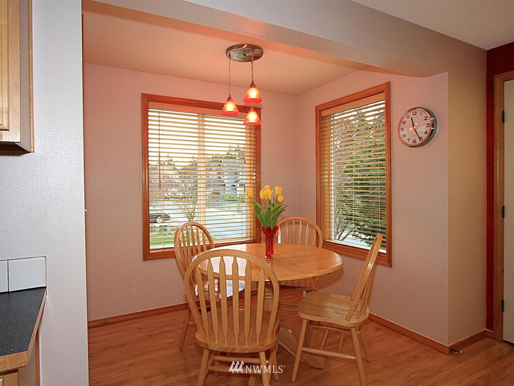 6117 Southeast 2nd Lane Renton, WA 98059 - Photo 5 of 15