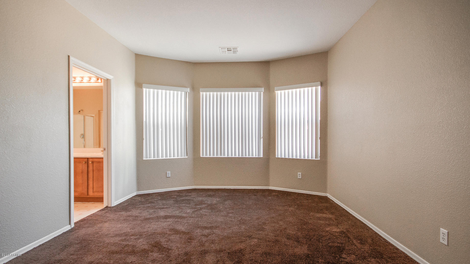 9328 West Milkweed Loop Phoenix, AZ 85037 - Photo 14 of 23 16