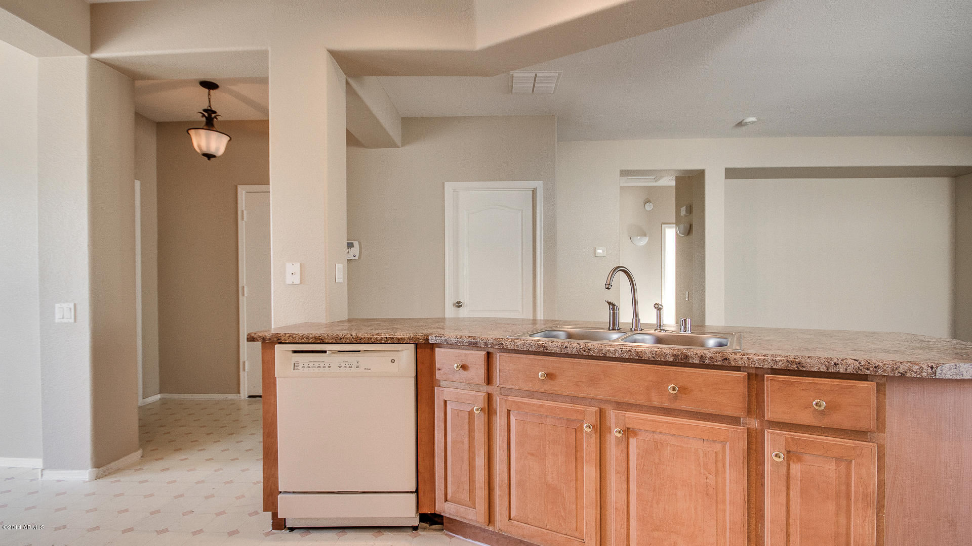 9328 West Milkweed Loop Phoenix, AZ 85037 - Photo 4 of 23 6