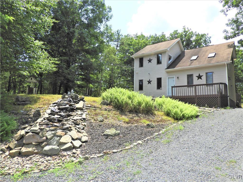 519 Starling Court Bushkill, PA 18324 - Photo 1 of 35 Gallery Image 1