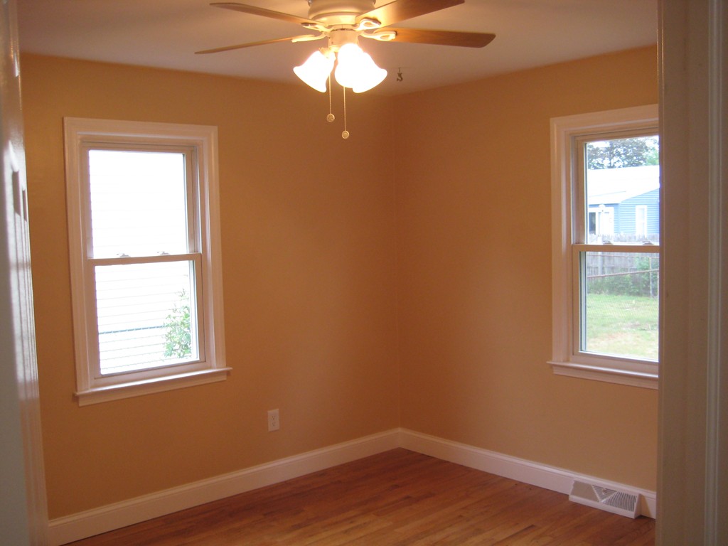 28 Canton Street Springfield, MA 01104 - Photo 8 of 15 Gallery Image 8