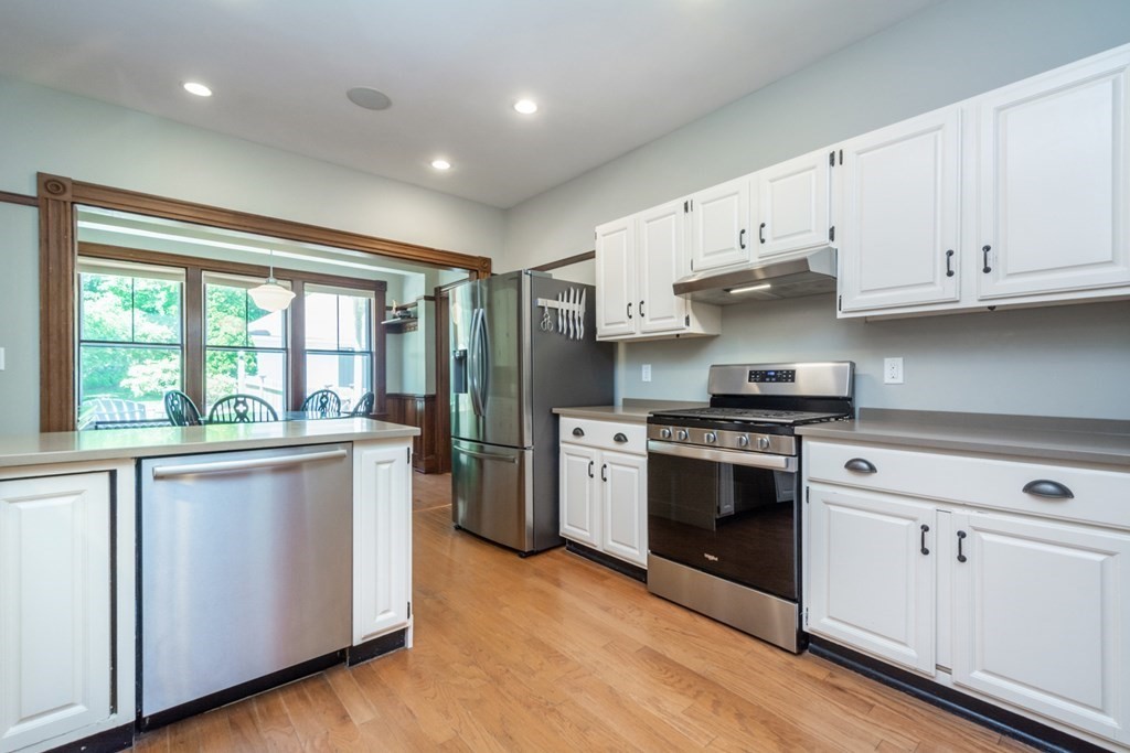 12 Piper Road Acton, MA 01720 - Photo 3 of 41