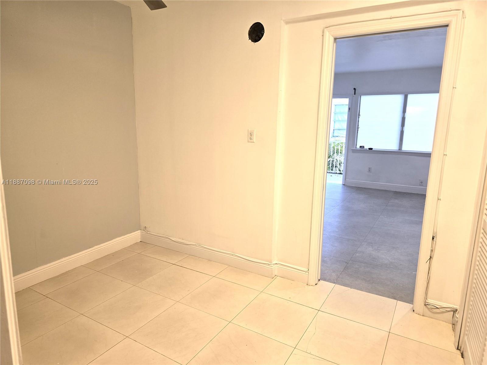 835 Meridian Avenue, Unit 4 Miami Beach, FL 33139 - Photo 6 of 12 a view of front door