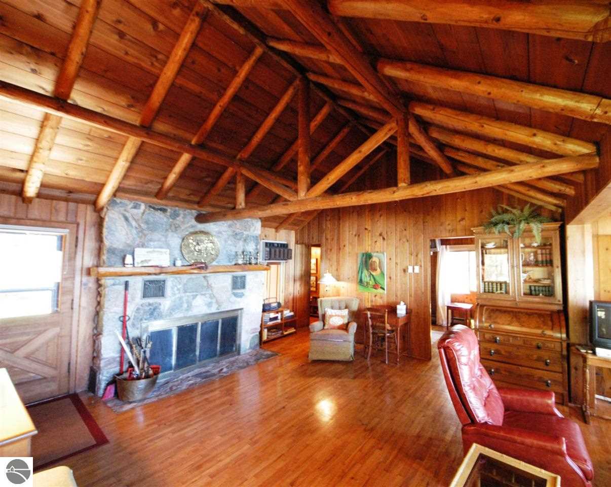 6206 Karlin Road Interlochen, MI 49643 - Photo 10 of 36 1775851-9.JPG