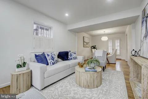 $825,000 | 6700 Offutt Lane, Unit 195, Chevy Chase, MD 20815