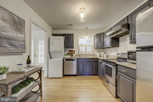 $799,000 | 6700 Offutt Lane, Unit 195, Bethesda, MD 20815