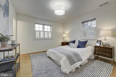 $825,000 | 6700 Offutt Lane, Unit 195, Chevy Chase, MD 20815