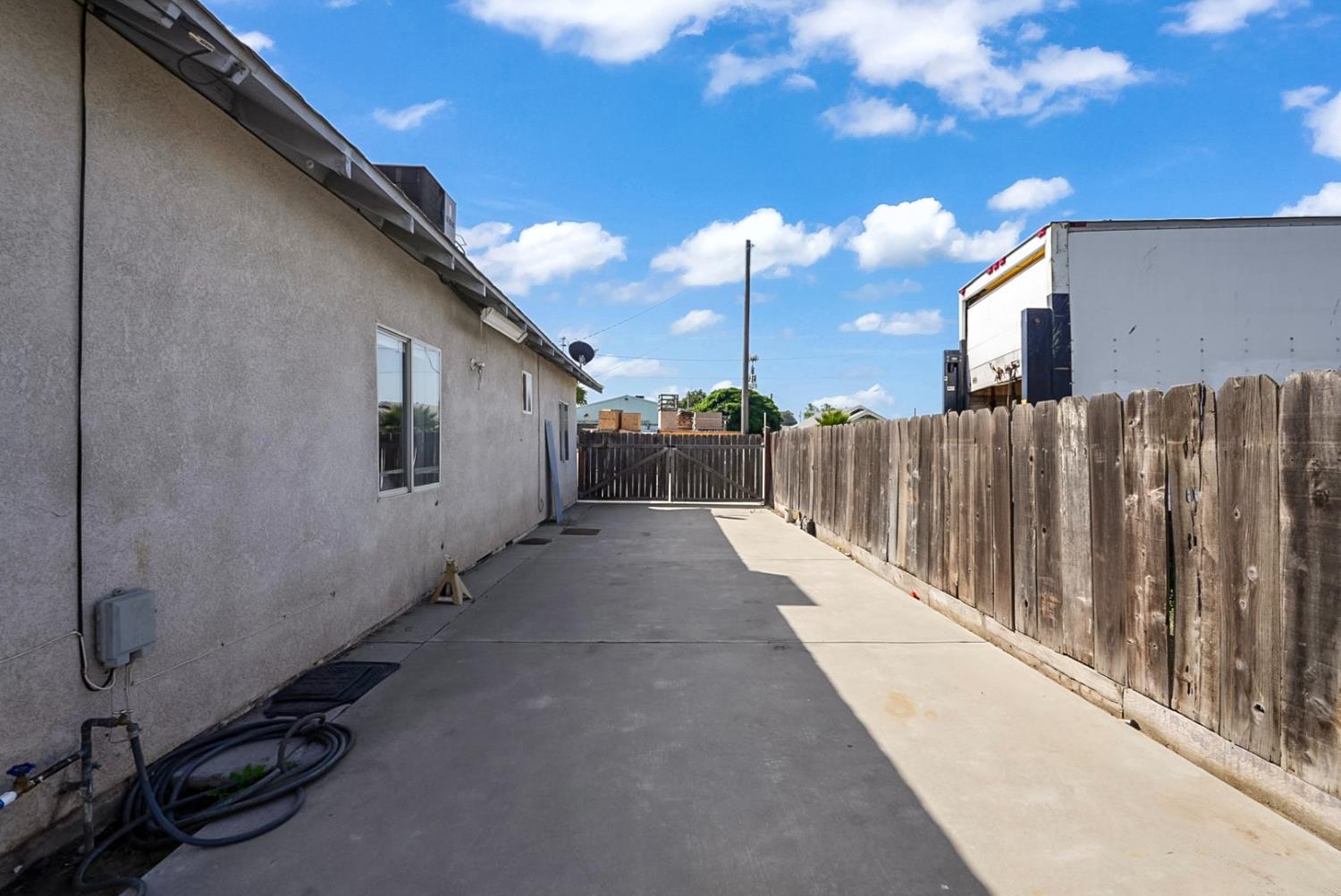 2111 Hackett Road Ceres, CA 95307 - Photo 19 of 26