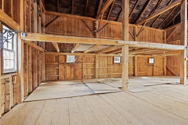 a view of a entrance of the building