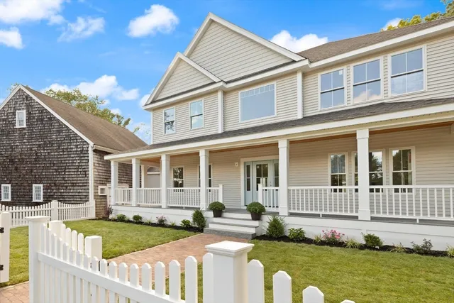 $2,299,900 | 8 Partridge Road, Reading, MA 01867
